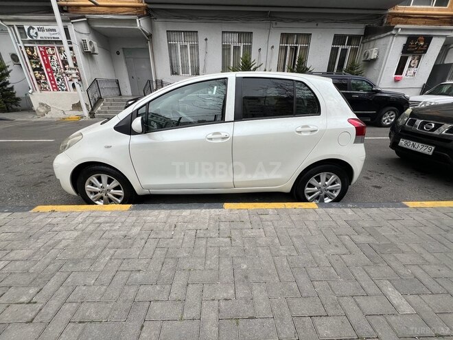 Toyota Yaris 2010, 123,238 km - 1.3 л - Bakı
