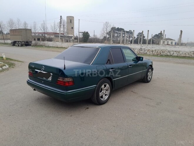 Mercedes E 220 1994, 357,142 km - 2.2 l - Beyləqan