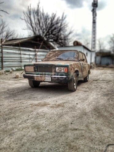 LADA (VAZ) 2107 2005, 99,999 km - 1.6 l - Füzuli