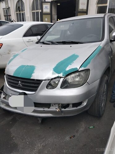 Mitsubishi Airtrek 2001, 265,000 km - 2.4 л - Bakı