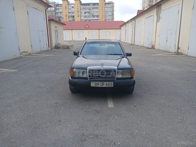Mercedes E 200 1992, 251,218 km - 2.0 l - Bakı