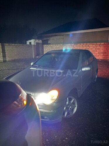 Mercedes C 200 2000, 347,000 km - 2.0 l - Yevlax