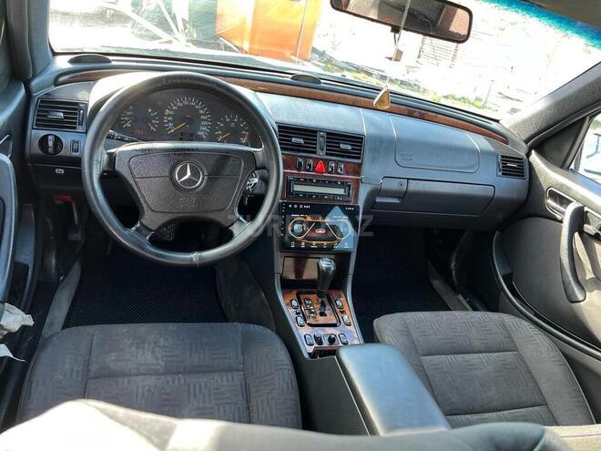 Mercedes C 240 2000, 365,000 km - 2.4 l - Bakı