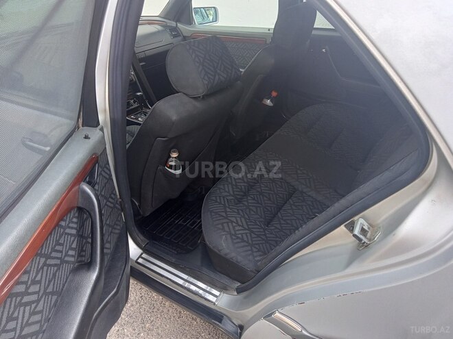 Mercedes C 220 1995, 223,434 km - 2.2 l - Bakı