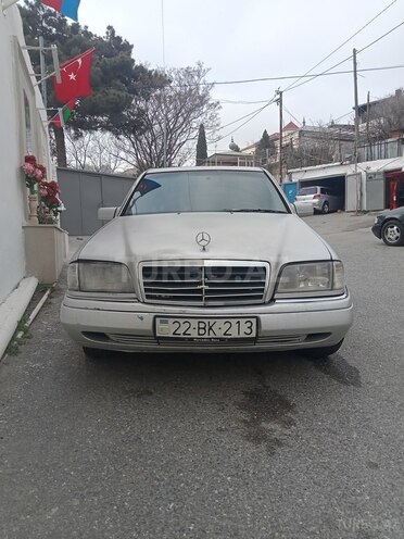 Mercedes C 220 1995, 223,434 km - 2.2 l - Bakı