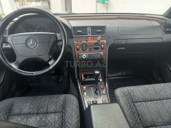 Mercedes C 220 1995, 223,434 km - 2.2 l - Bakı