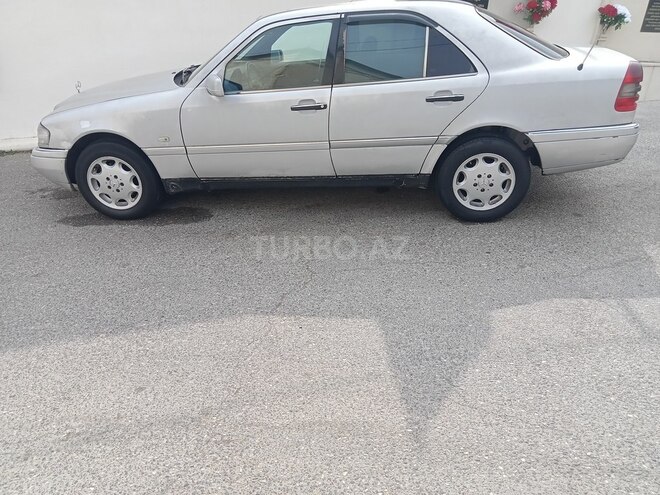 Mercedes C 220 1995, 223,434 km - 2.2 l - Bakı