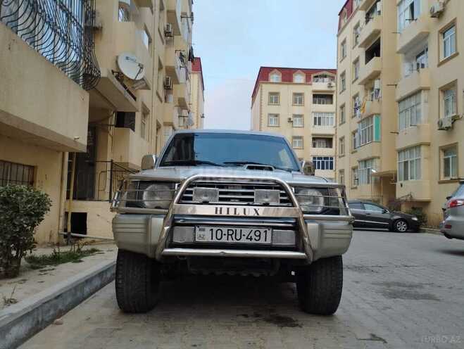 Mitsubishi Pajero 1993, 390,000 km - 2.8 л - Bakı