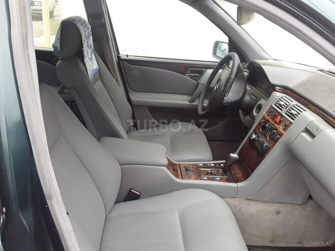 Mercedes E 220 1999, 680,000 km - 2.2 l - Lənkəran
