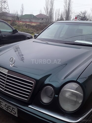 Mercedes E 220 1999, 680,000 km - 2.2 l - Lənkəran