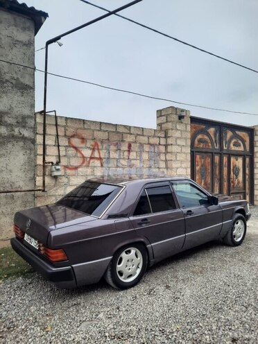 Mercedes 190 1991, 300,000 km - 2.0 l - Bərdə