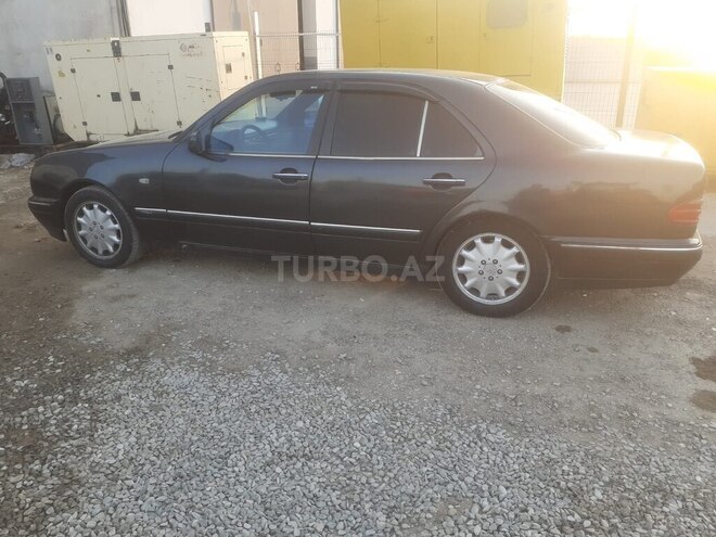 Mercedes E 230 1996, 271,000 km - 2.3 l - Bakı