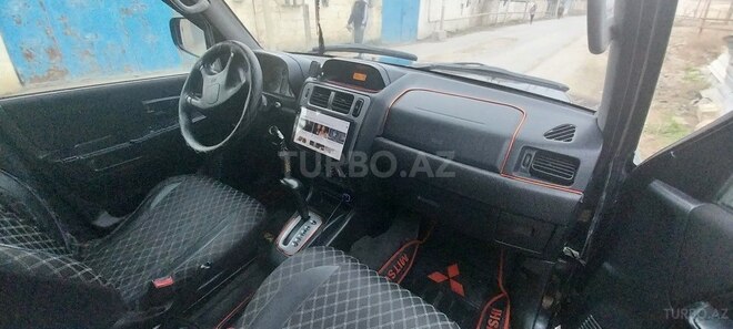 Mitsubishi Pajero io 2000, 261,000 km - 2.0 l - Bakı