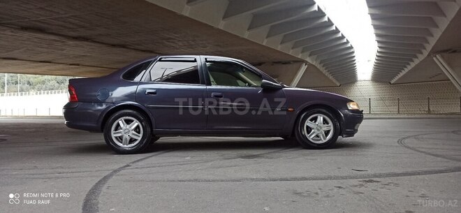 Opel Vectra 1996, 375,000 km - 1.8 l - Bakı