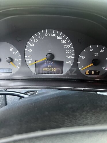 Mercedes E 270 2001, 482,000 km - 2.7 l - Bakı