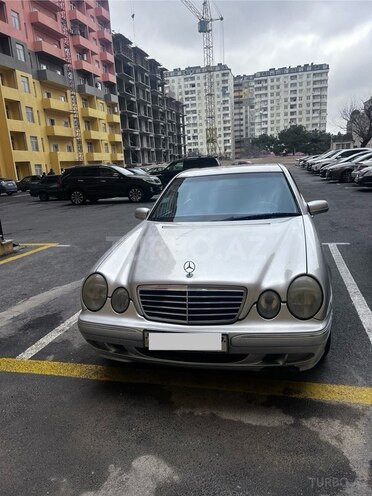 Mercedes E 270 2001, 482,000 km - 2.7 l - Bakı