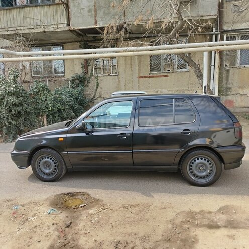 Volkswagen Golf 1996, 273,772 km - 1.8 l - Bakı