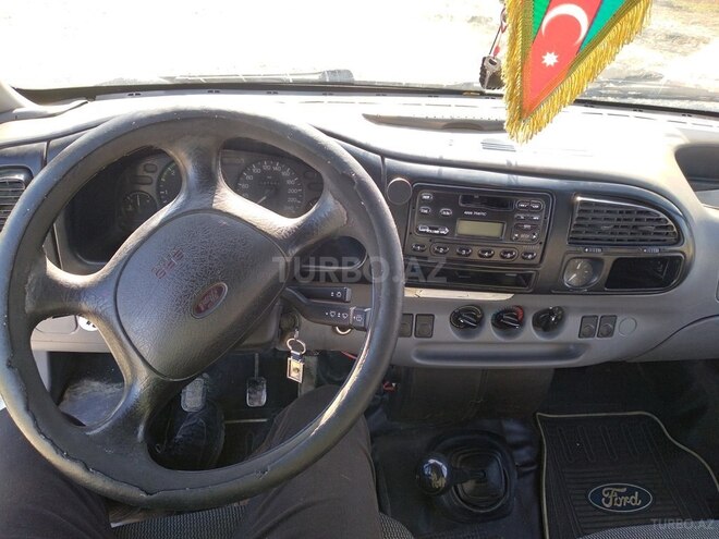 Ford Transit 1998, 533,432 km - 2.5 л - Quba