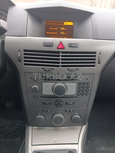 Opel Astra 2006, 218,538 km - 1.3 l - Bakı