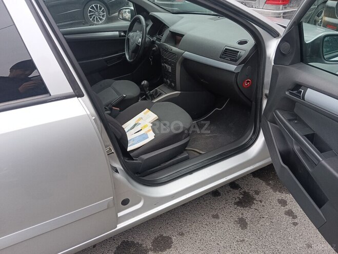 Opel Astra 2006, 218,538 km - 1.3 l - Bakı
