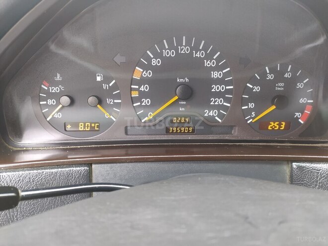 Mercedes E 230 1996, 334,000 km - 2.3 л - Sumqayıt