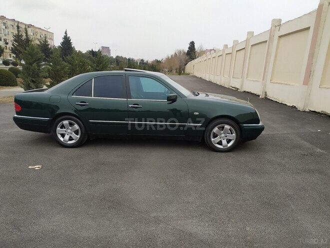 Mercedes E 230 1996, 334,000 km - 2.3 л - Sumqayıt