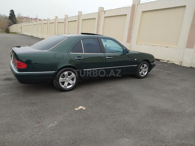 Mercedes E 230 1996, 334,000 km - 2.3 л - Sumqayıt