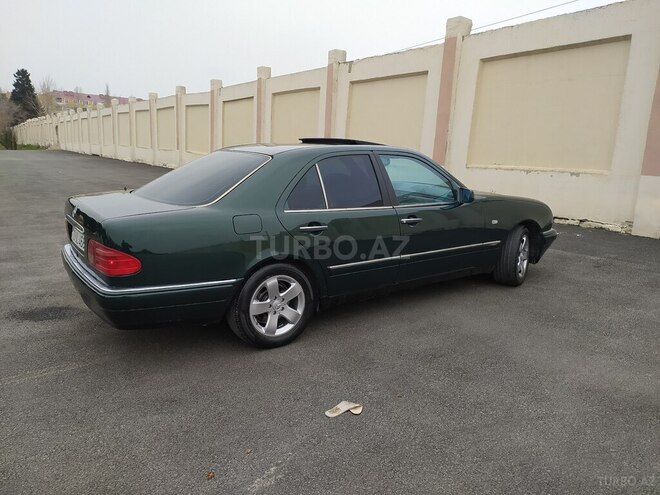Mercedes E 230 1996, 334,000 km - 2.3 л - Sumqayıt