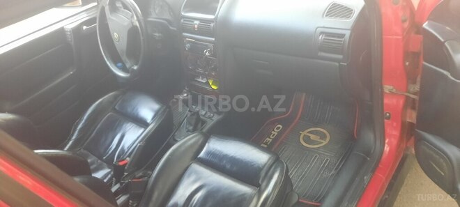 Opel Astra 1999, 415,023 km - 2.0 l - Qusar