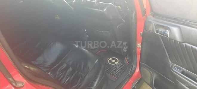 Opel Astra 1999, 415,023 km - 2.0 l - Qusar