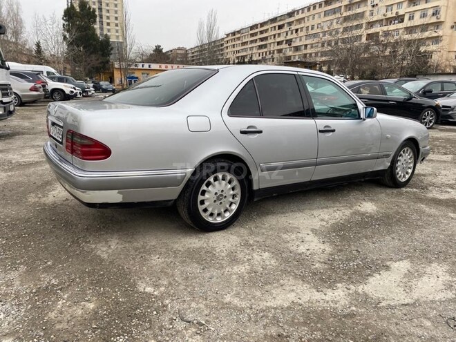 Mercedes E 200 1998, 224,678 km - 2.0 л - Bakı