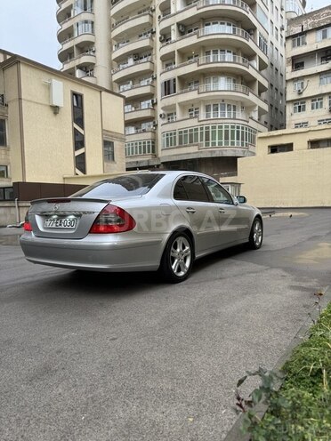 Mercedes E 220 2008, 246,000 km - 2.2 l - Bakı
