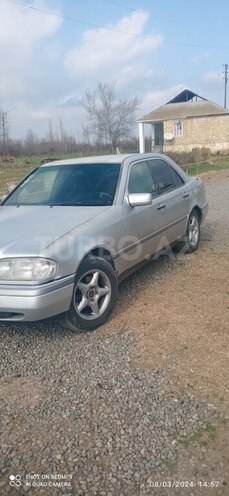 Mercedes C 180 1993, 464,317 km - 1.8 l - Saatlı