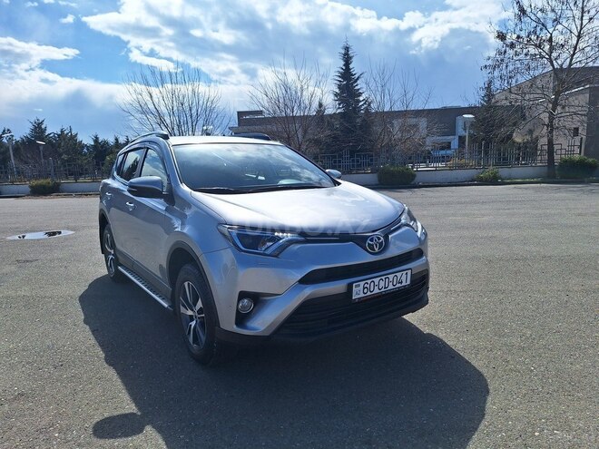 Toyota RAV4 2018, 105,000 km - 2.0 l - Bakı
