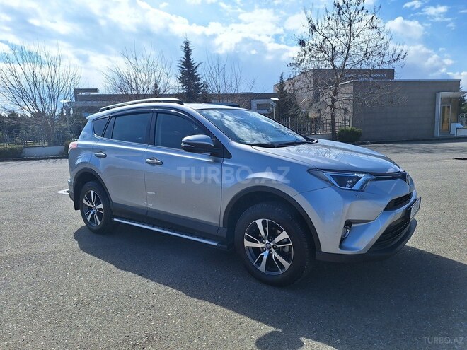 Toyota RAV4 2018, 105,000 km - 2.0 l - Bakı