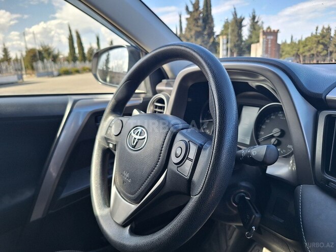 Toyota RAV4 2018, 105,000 km - 2.0 l - Bakı