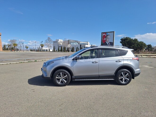 Toyota RAV4 2018, 105,000 km - 2.0 l - Bakı