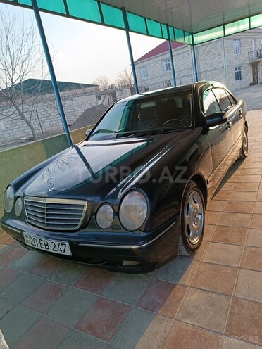 Mercedes E 280 2000, 450,790 km - 2.8 л - Ağdam