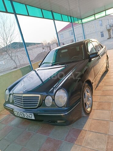 Mercedes E 280 2000, 450,790 km - 2.8 л - Ağdam