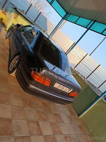 Mercedes E 280 2000, 450,790 km - 2.8 л - Ağdam