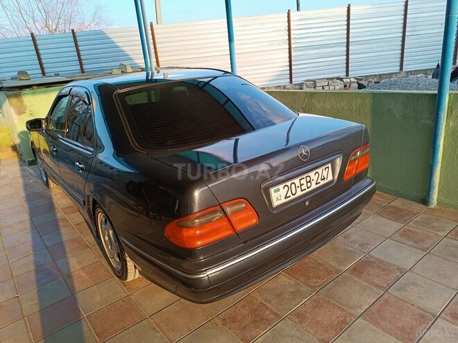 Mercedes E 280 2000, 450,790 km - 2.8 л - Ağdam