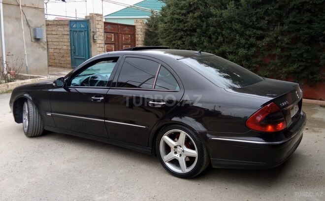 Mercedes E 220 2008, 333,000 km - 2.2 л - Bakı