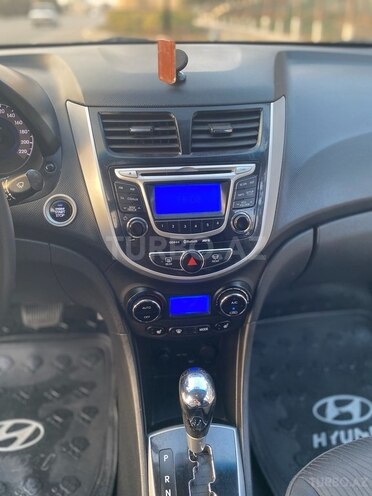 Hyundai Accent 2011, 272,200 km - 1.6 l - Şirvan