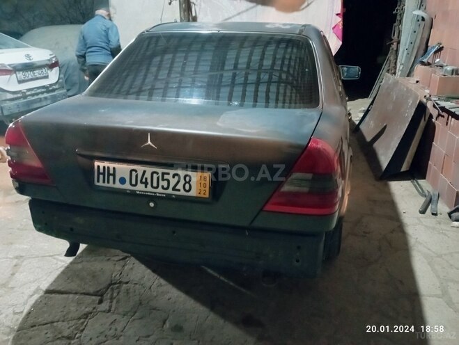Mercedes C 200 1995, 333,333 km - 2.0 l - Bakı