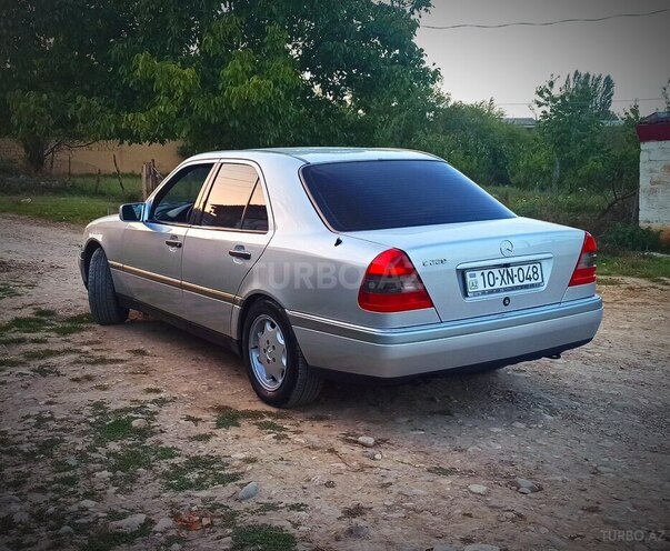 Mercedes C 220 1994, 310,000 km - 2.2 л - Bakı