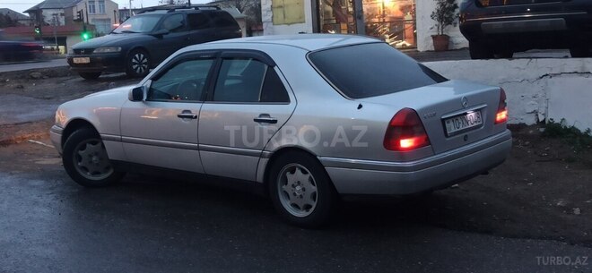 Mercedes C 220 1994, 310,000 km - 2.2 л - Bakı