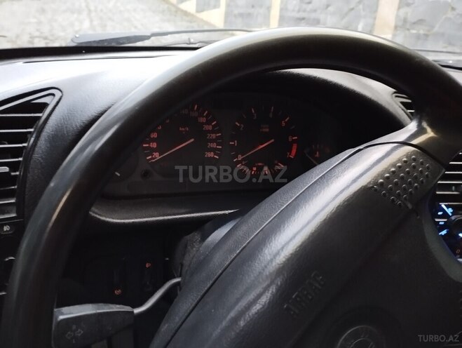 BMW 320 1993, 300,000 km - 2.0 l - Bakı