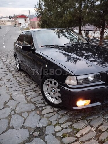 BMW 320 1993, 300,000 km - 2.0 l - Bakı