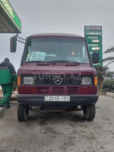 Mercedes 208 D 1993, 539,855 km - 2.3 l - Gəncə