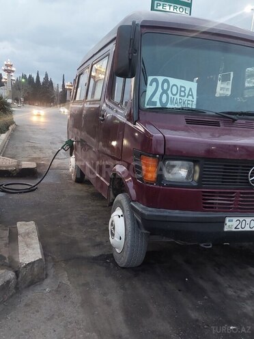 Mercedes 208 D 1993, 539,855 km - 2.3 l - Gəncə